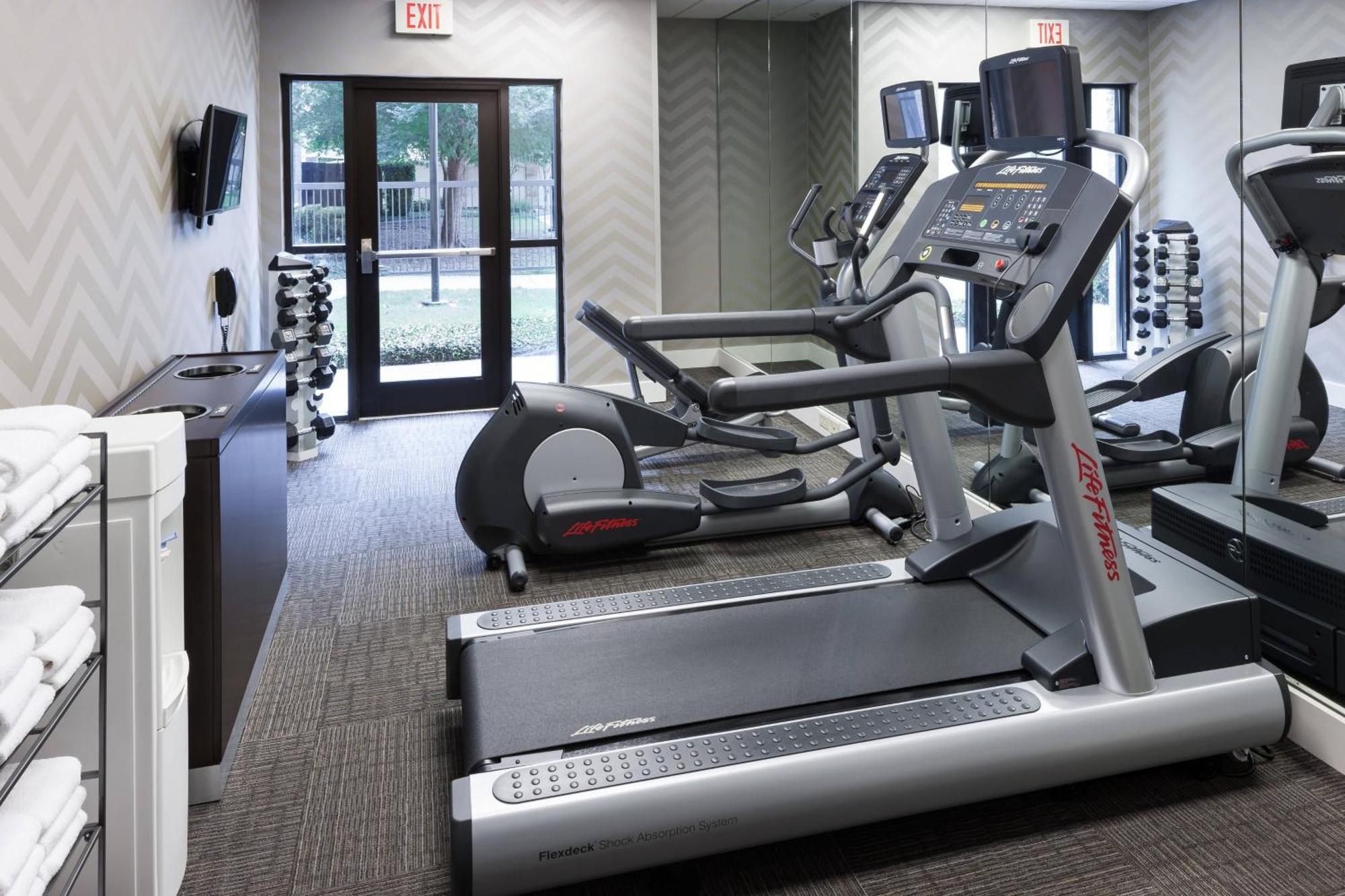 Residence Inn Fort Worth Cultural District Екстер'єр фото