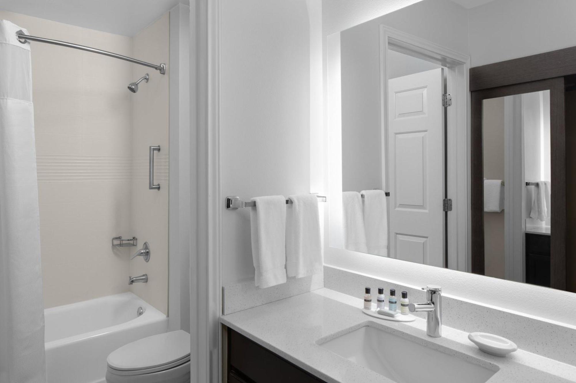 Residence Inn Fort Worth Cultural District Екстер'єр фото